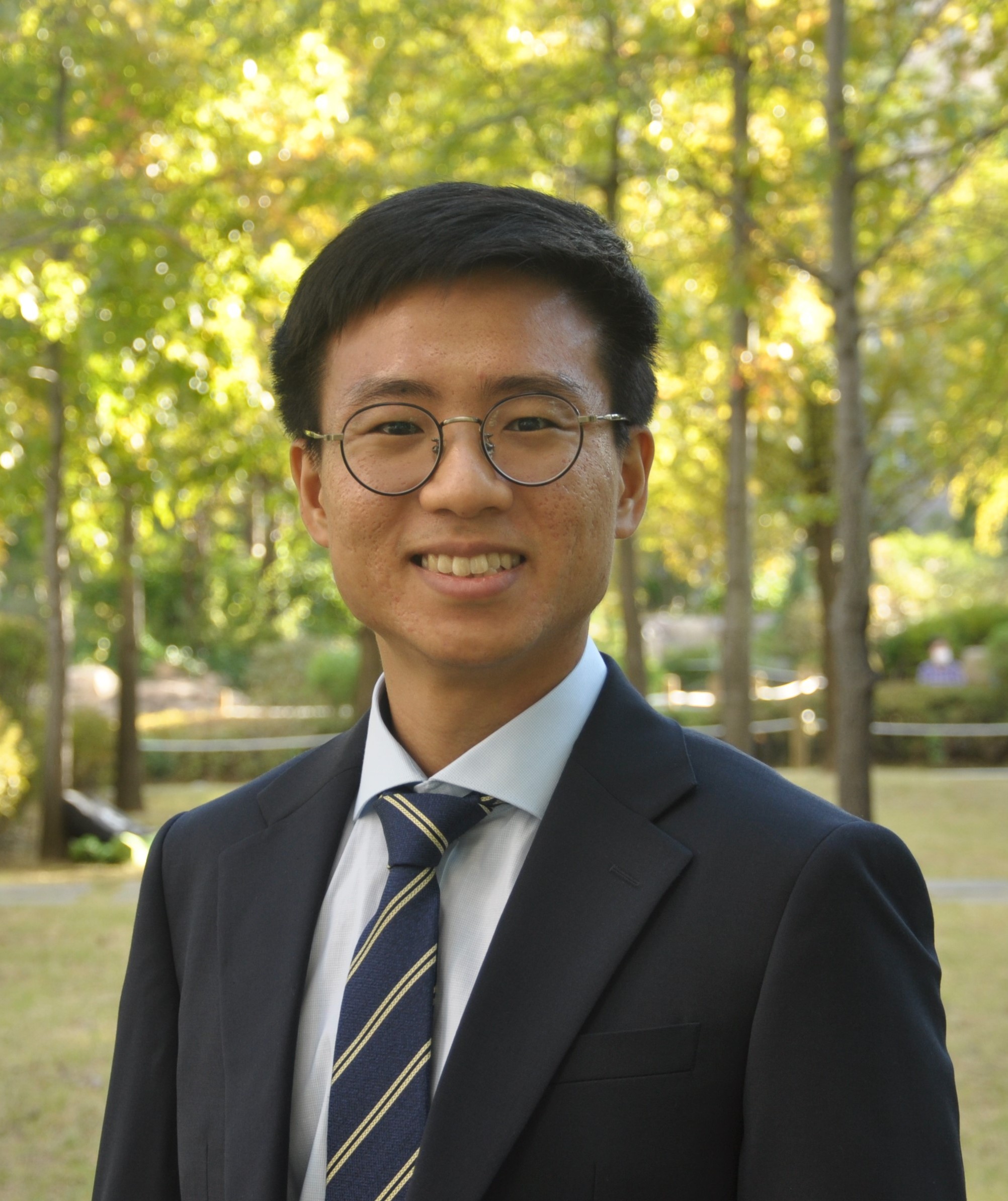 Headshot of Siho Park